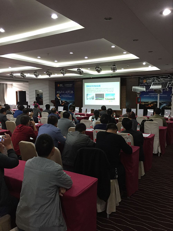 源碼太陽(yáng)能路燈，太陽(yáng)能路燈廠家，太陽(yáng)能路燈價(jià)格